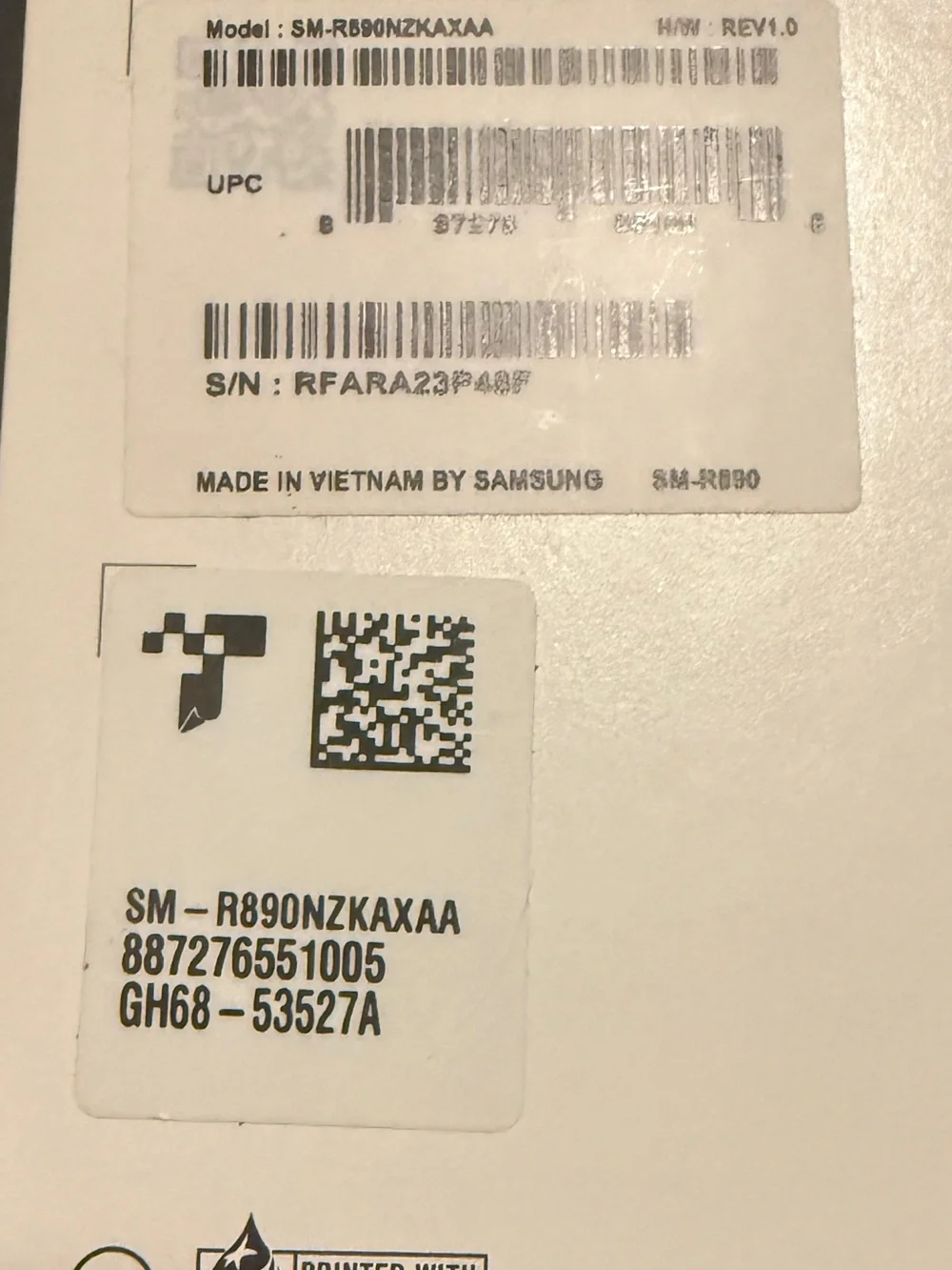 Samsung Black Smartwatch Galaxy Watch4 Classic w/ watchbands screen covers